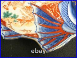 ANTIQUE JAPANESE MEIJI (c1890) IMARI CERAMIC HAND PAINTED PLATE IN FISH MOTIF