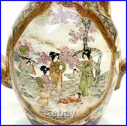 Japanese Satsuma Hand Painted Porcelain Teapot, Meiji Period