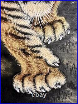 KAKEJIKU Japanese Hanging Scroll Wide Silk Painting Signed Ferocious Tiger